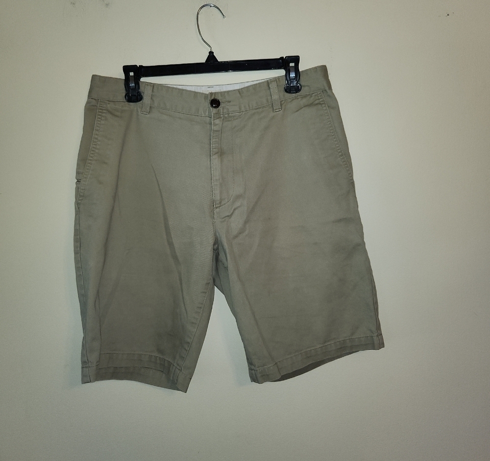 Dockers Men's Khaki Flat Front Shorts